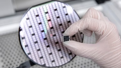 Větší dojezd se stane standardem: Bosch spouští sériovou výrobu čipů z karbidu k ...